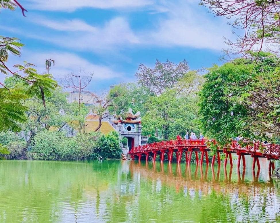 Hanoi: Launch of the “5 Entrance Gates” Tourist Train and the Biometric Ticket Control System
