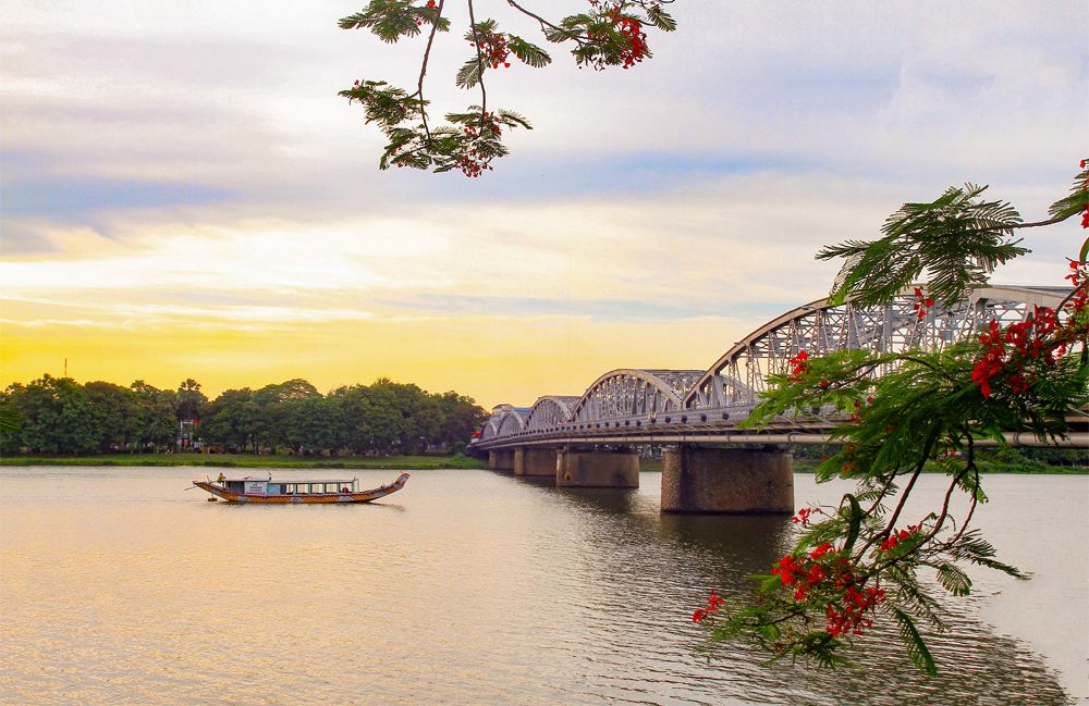HANOI – HA LONG – HUE – ĐA NANG – HOI AN –– NHA TRANG (08 days – 07 nights)