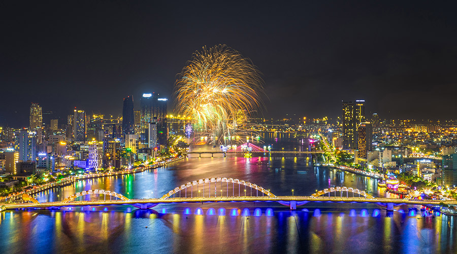 Lonely Planet: Da Nang ranks among the best summer destinations in Asia this year.